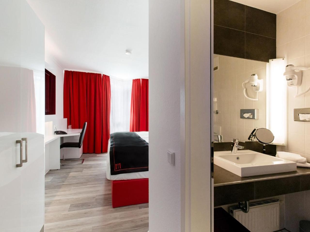 Dormero Hotel Muenchen-Kirchheim Messe Kirchheim bei Muenchen Exteriör bild